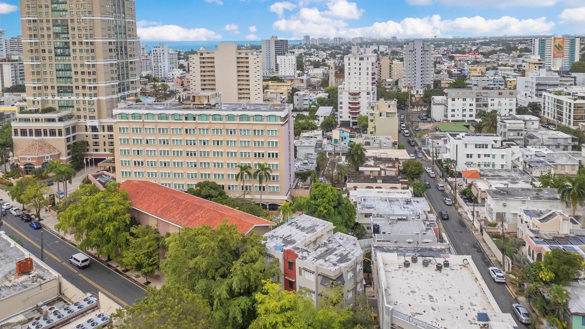 Apartamento Family Hideaway Near Beach, Games, Views & More San Juan