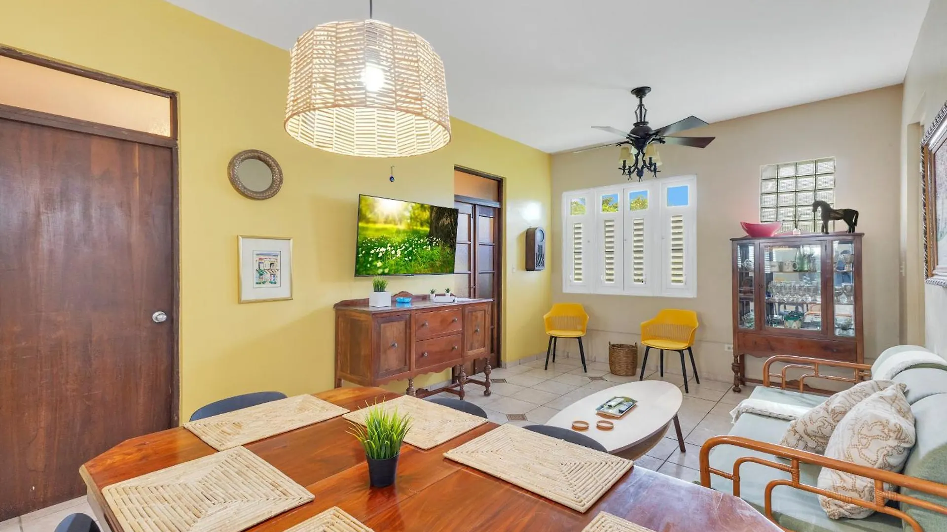 Appartamento Family Hideaway Near Beach, Games, Views & More San Juan