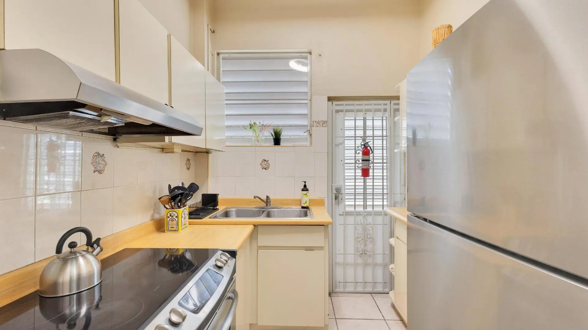 Family Hideaway Near Beach, Games, Views & More San Juan Porto Rico